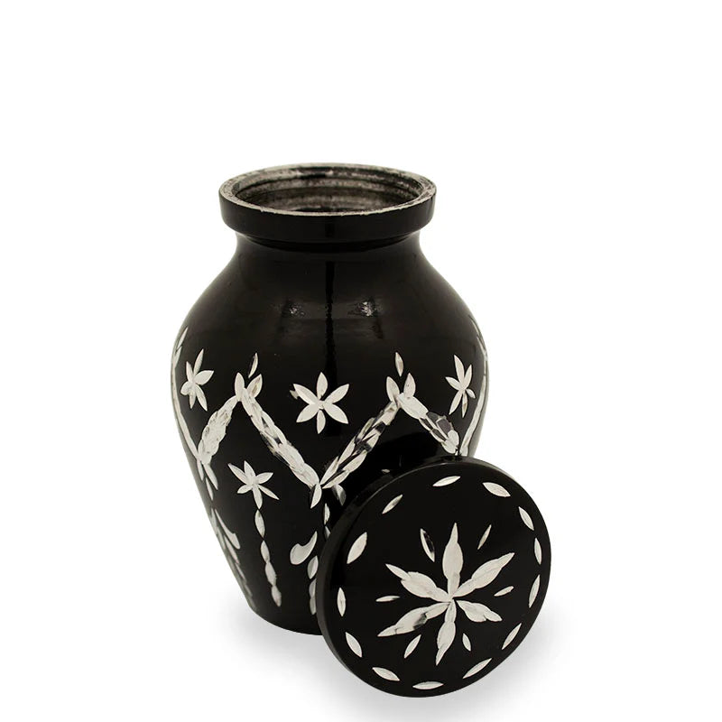 Garland Drop - Black Keepsake